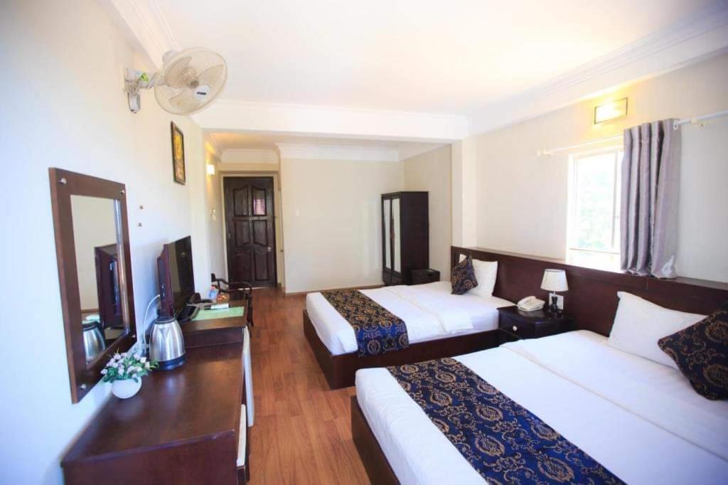 נה טראנג Pho Bien Hotel מראה חיצוני תמונה